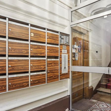 Superbe 2 Pieces Au Coeur Du Xvieme Bed & Breakfast Paris Bagian luar foto