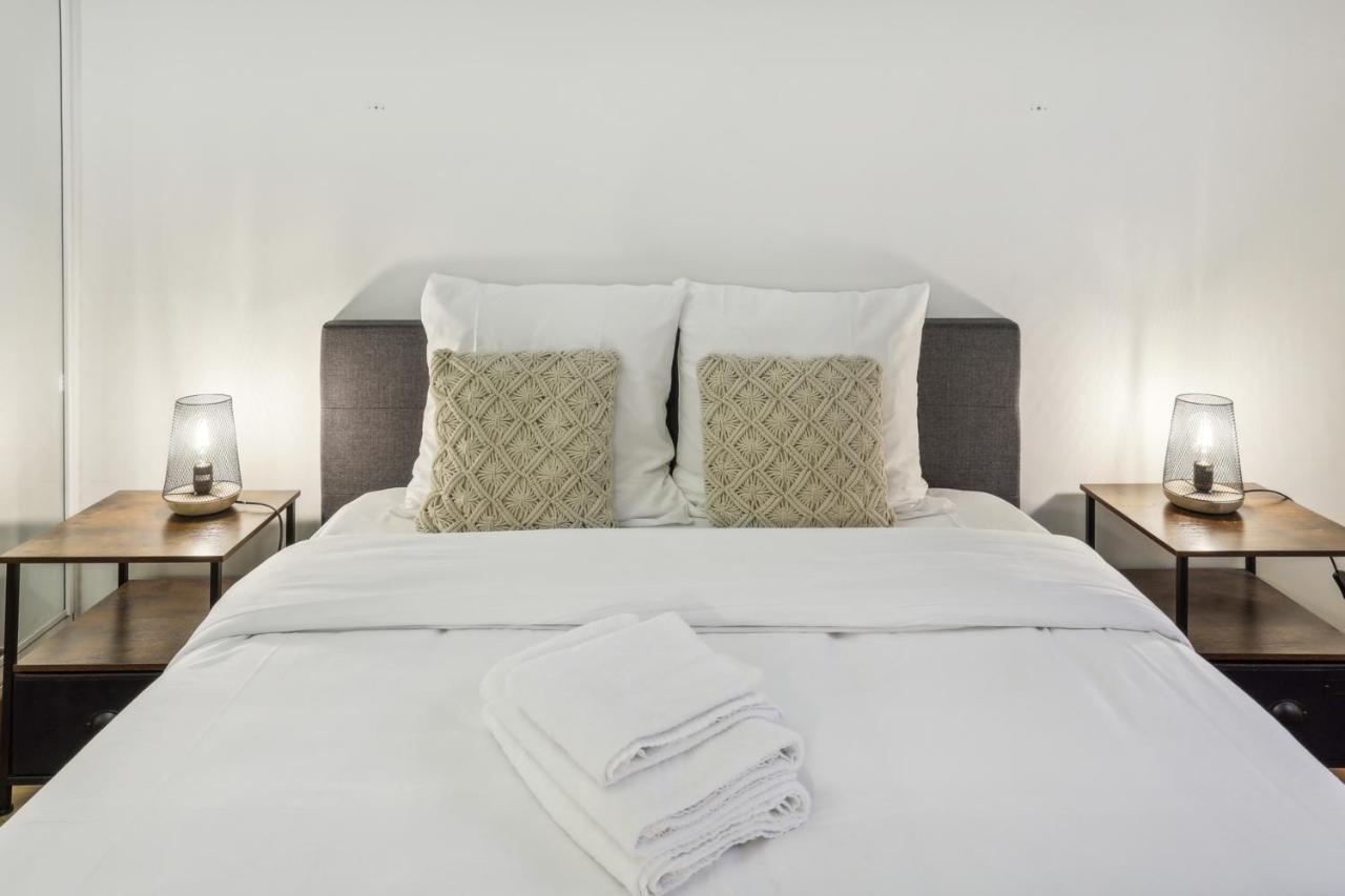 Superbe 2 Pieces Au Coeur Du Xvieme Bed & Breakfast Paris Bagian luar foto