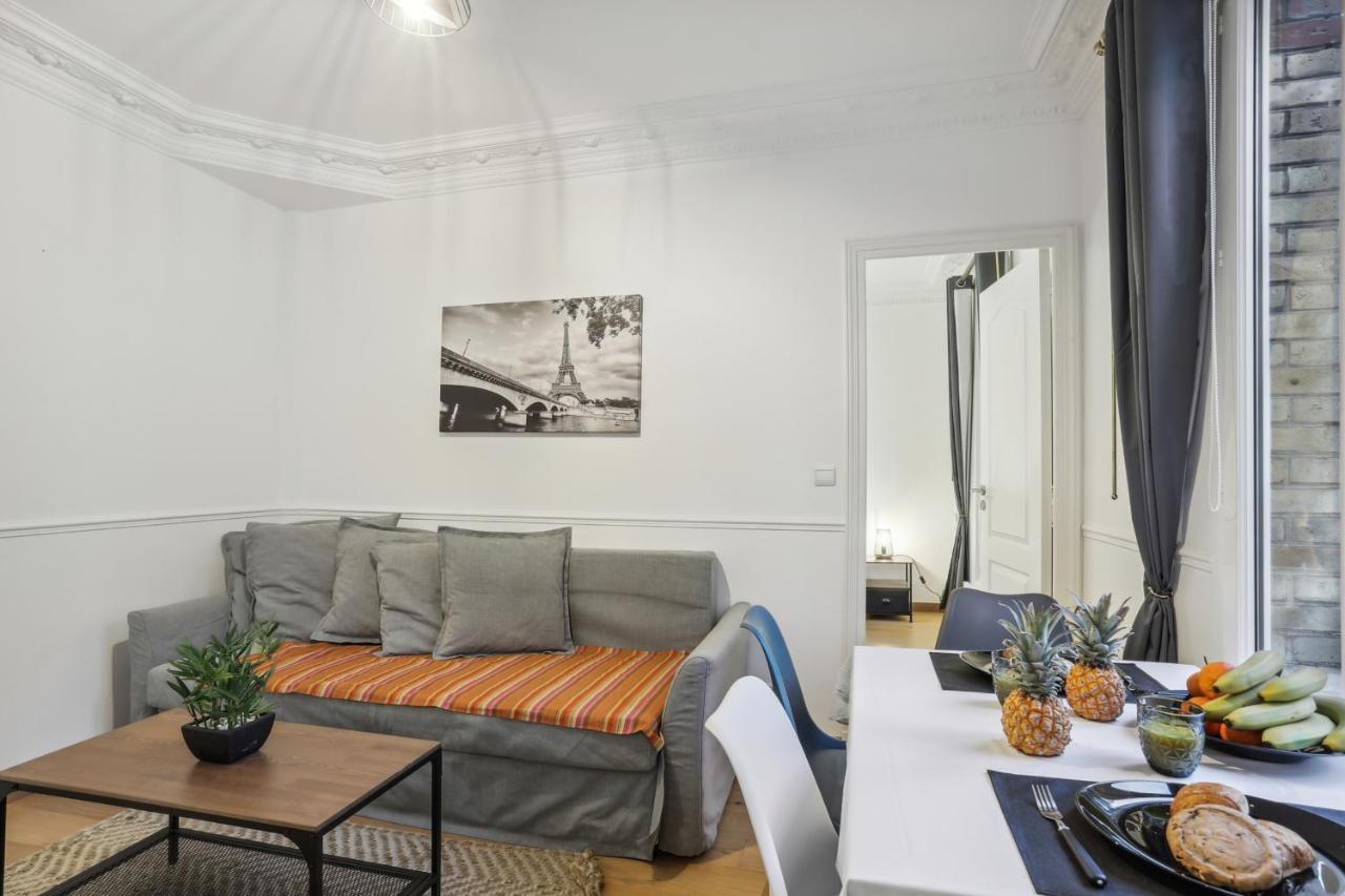 Superbe 2 Pieces Au Coeur Du Xvieme Bed & Breakfast Paris Bagian luar foto