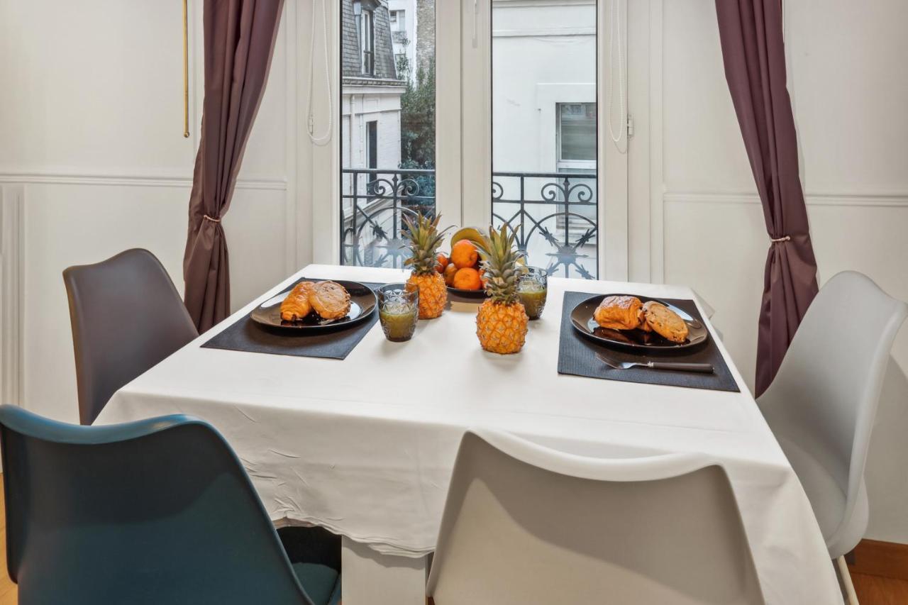 Superbe 2 Pieces Au Coeur Du Xvieme Bed & Breakfast Paris Bagian luar foto