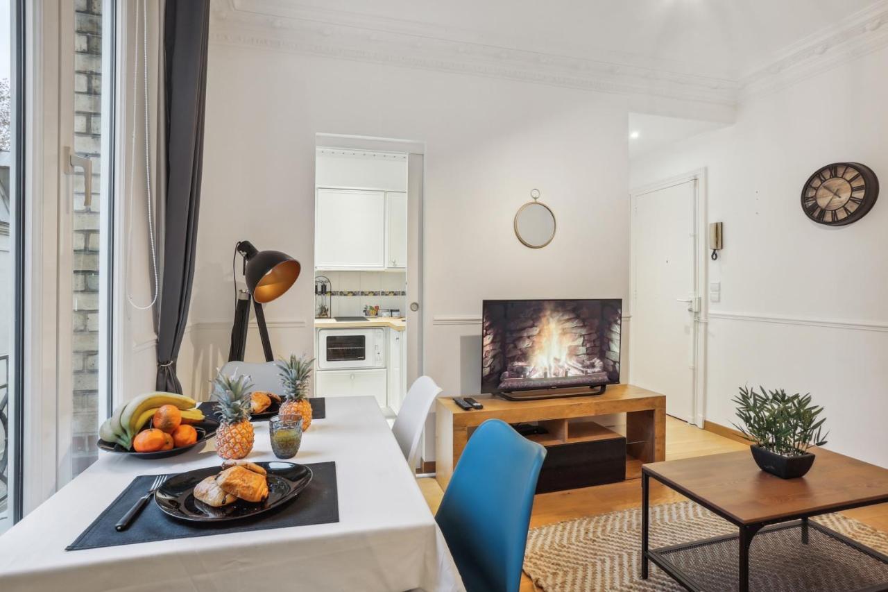 Superbe 2 Pieces Au Coeur Du Xvieme Bed & Breakfast Paris Bagian luar foto
